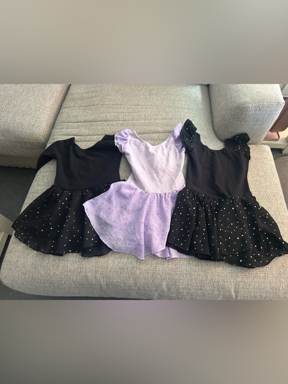 Lot of 3 girls dance outfits ranging size 130-140 - Picture 1 of 7